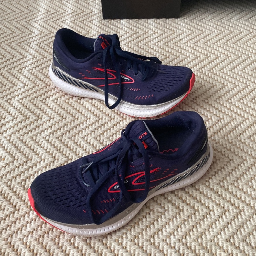 Brooks Women’s Glycerin GTS 19 Road Running Shoe Sneakers Sz 8